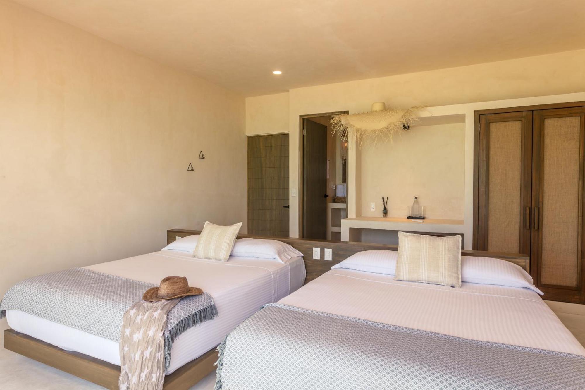 Awa Boutique - Front Hotel