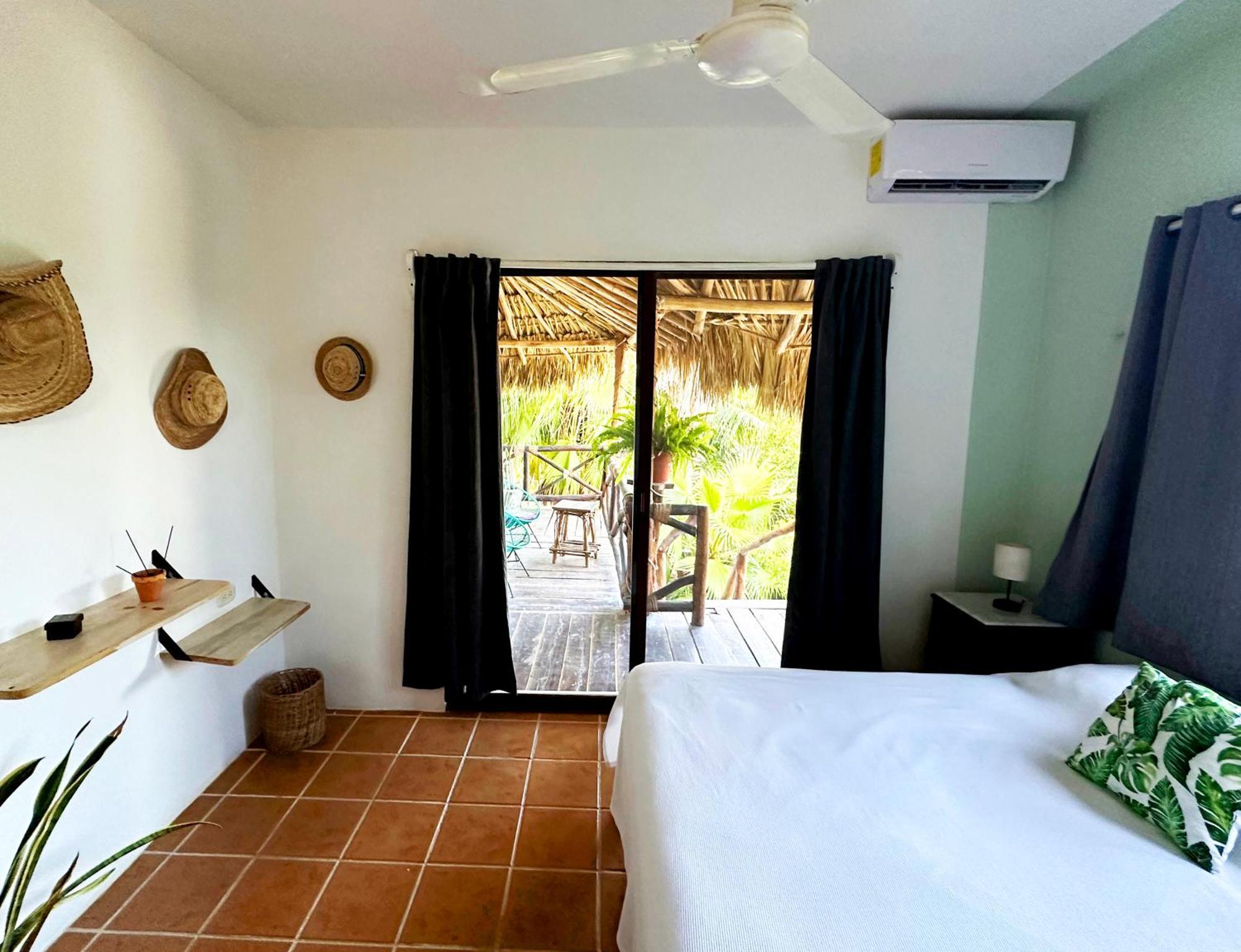 Sirenas Caribbean Hotel