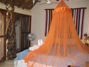 & Suites Apartahotel