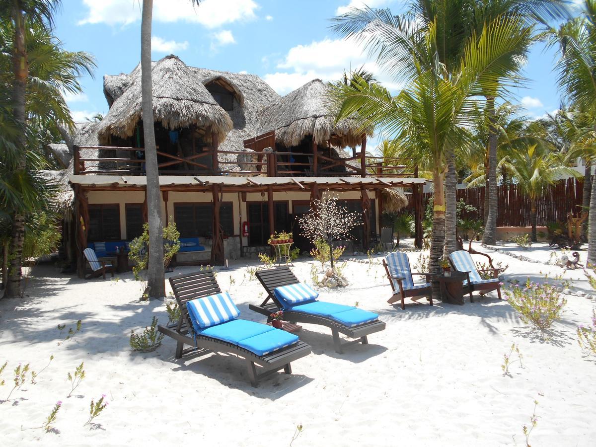 & Suites Apartahotel
