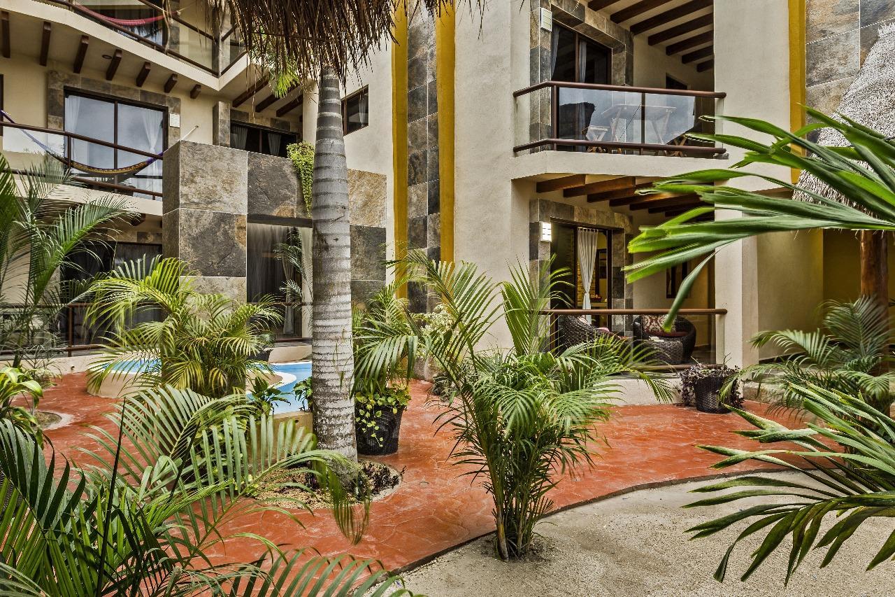 Moon Dreams El Jardin 3*
