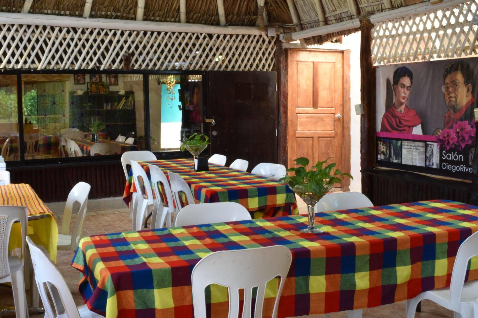 Hotel Casa Maya 3*