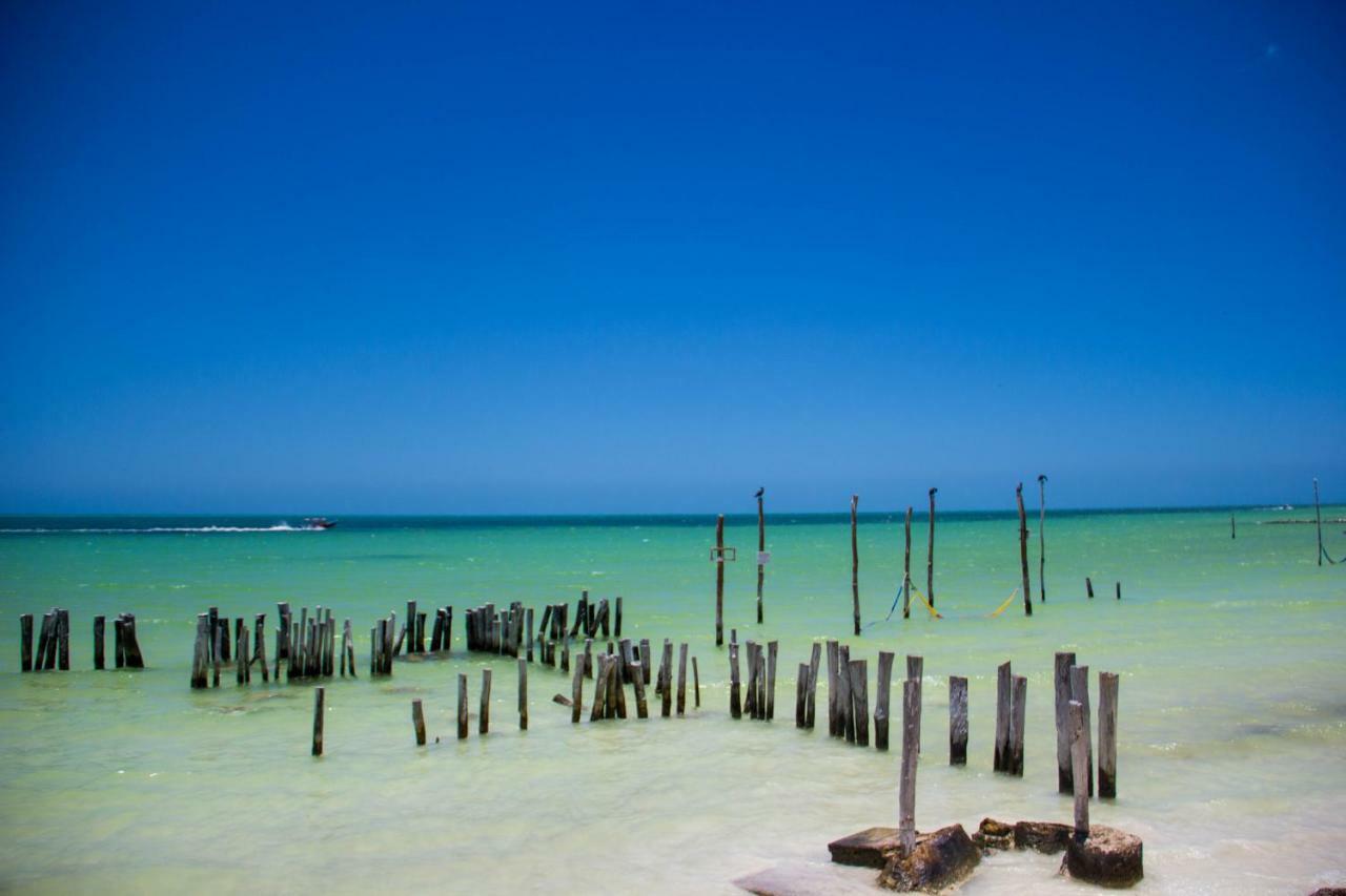 Hotel Golden Paradise Beachfront 3*