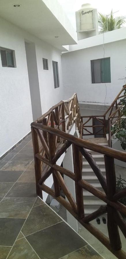 Yalekin Isla Holbox