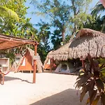 Mapache Hostel & Camping