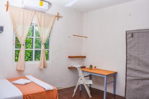 Departamentos Cerca De Ferry Guest house *