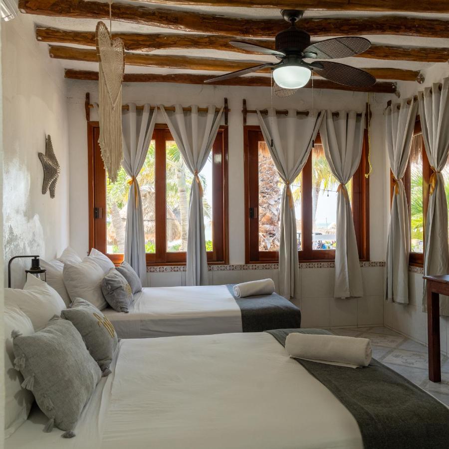 Incredible Three Bedroom Ocean Front By Baleine Group Ferienhaus
