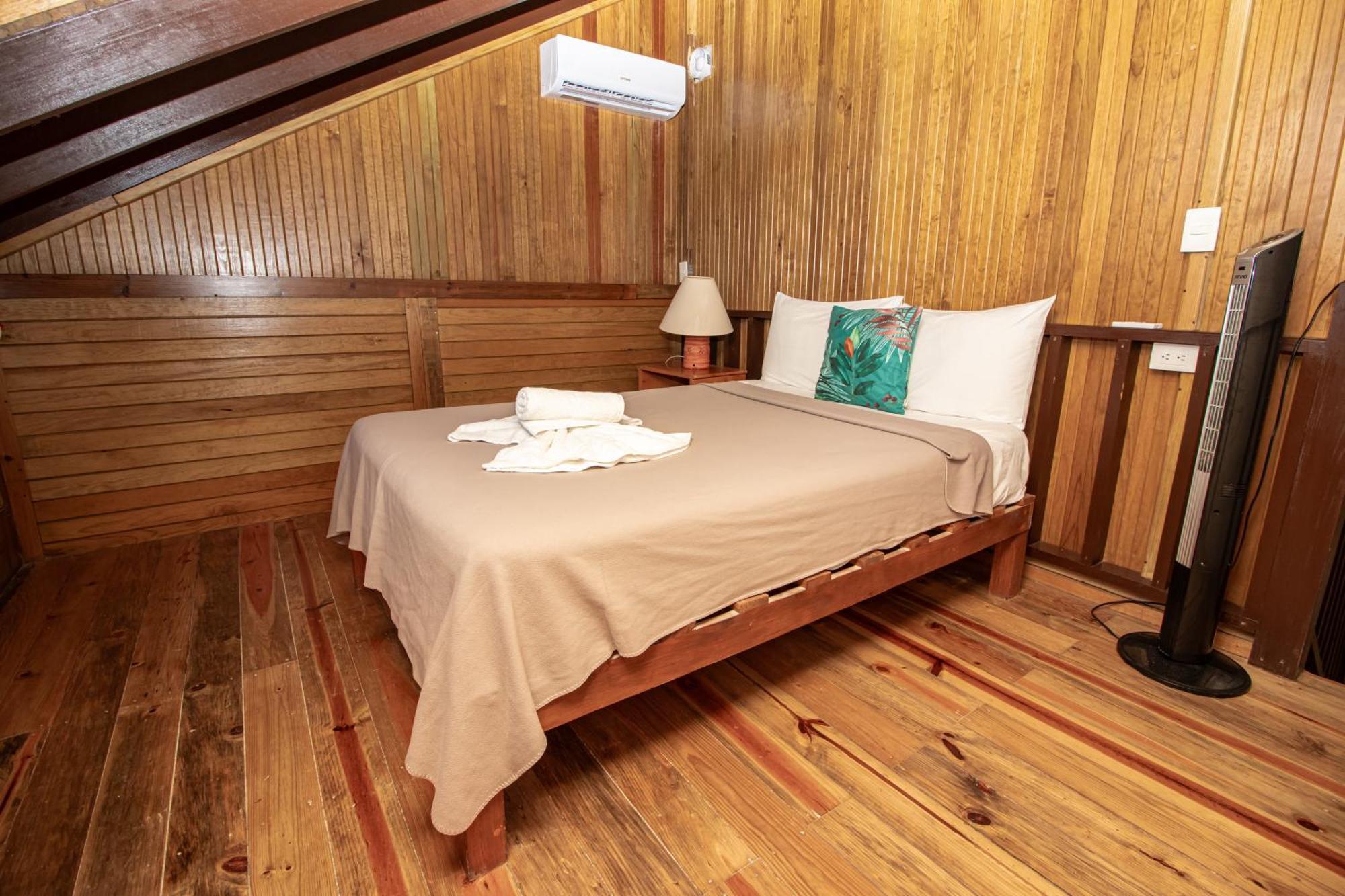 Encanto Front Hotel 4*