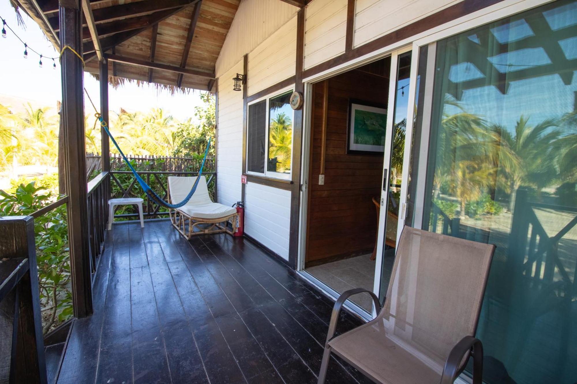 Encanto Front