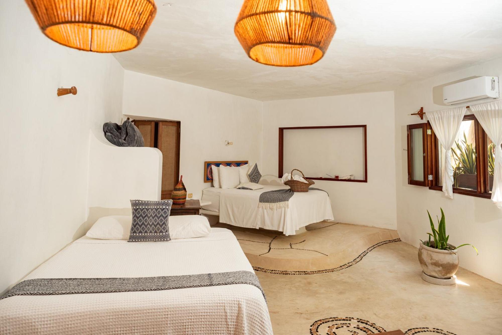 Casa Takywara Hotel