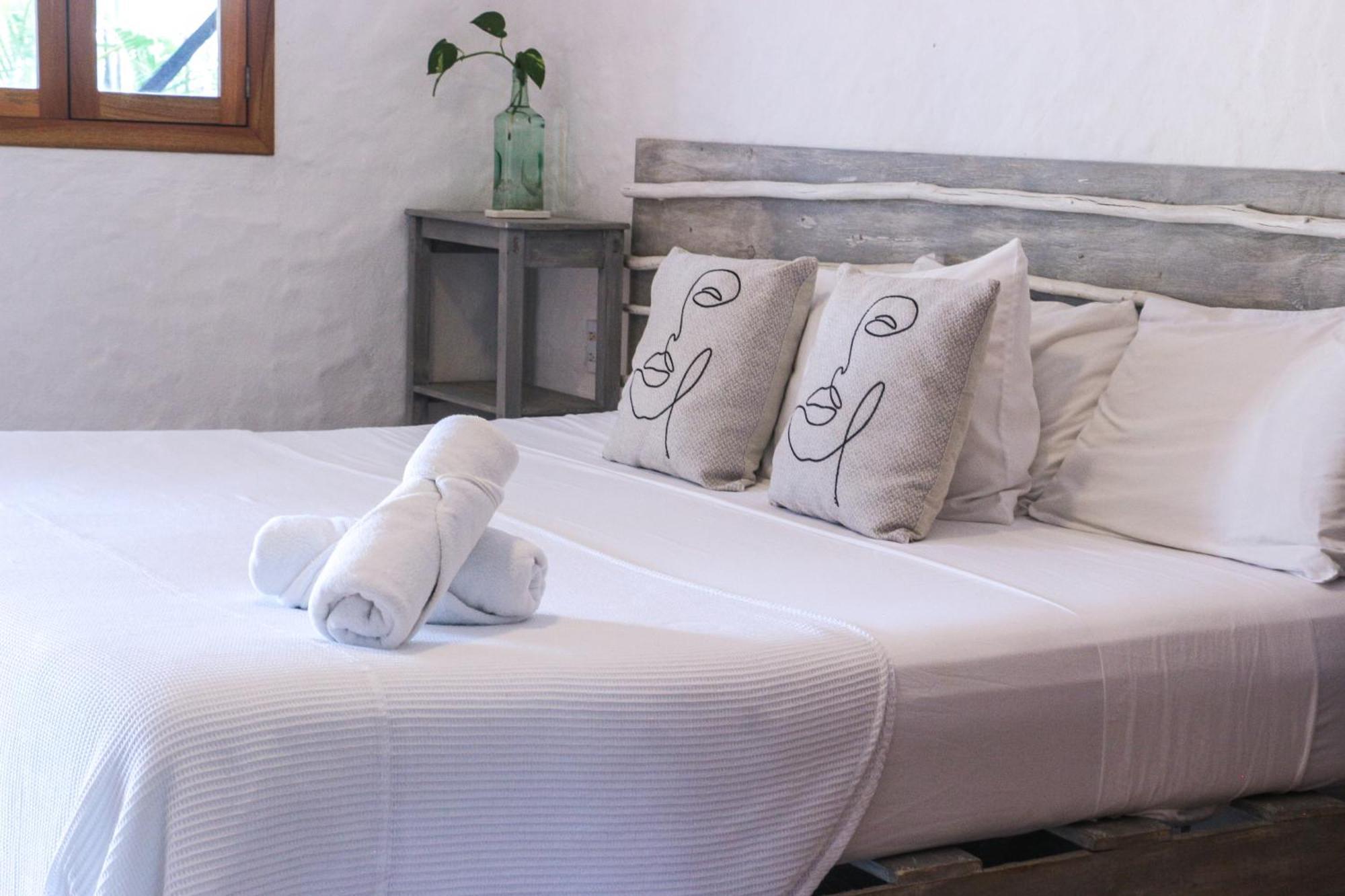 Aak Estudios - Self Check In Hotel