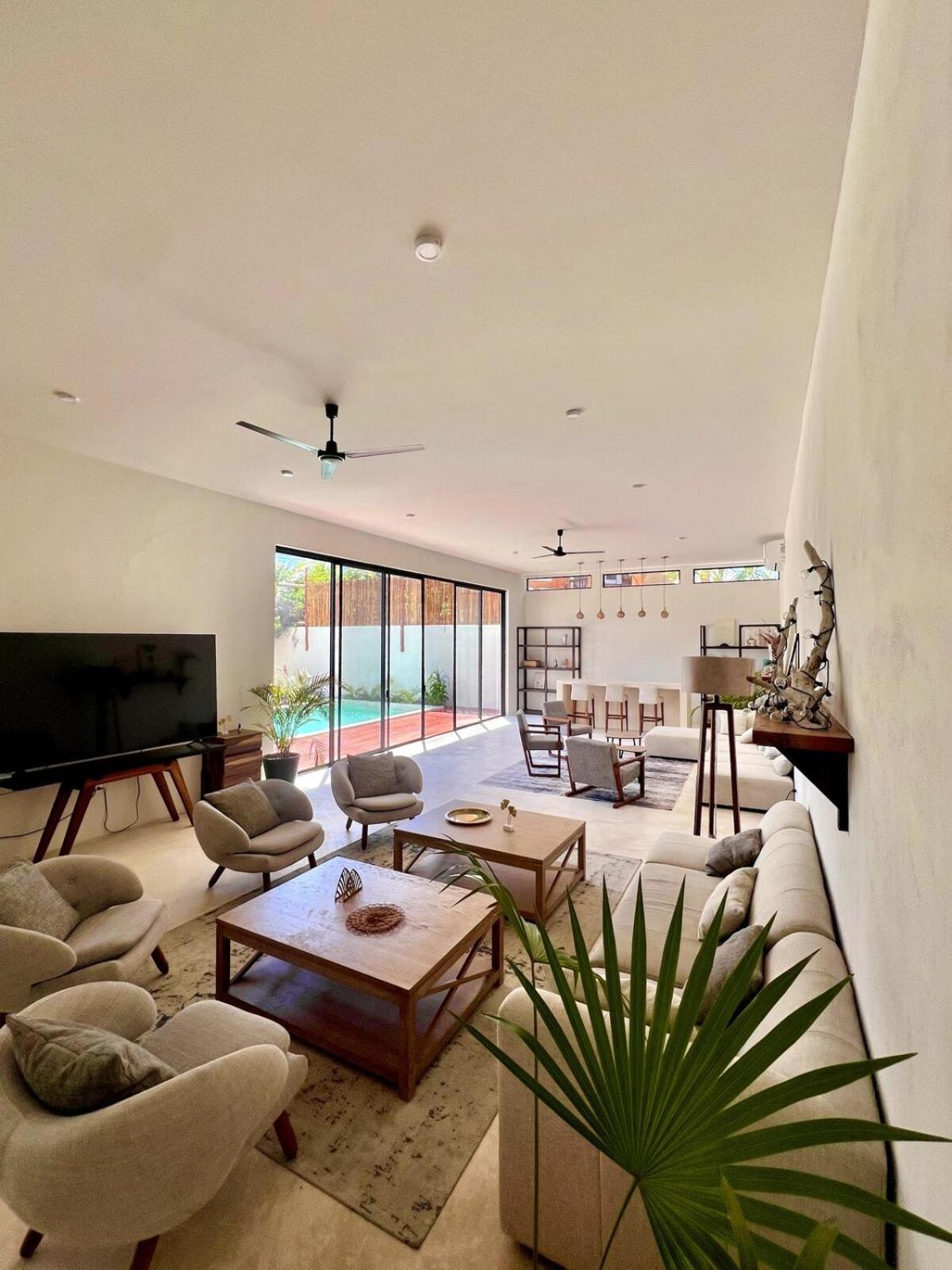 Paraiso Villa *