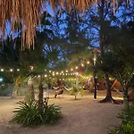 La Aldea Holbox Cabañas y Camping