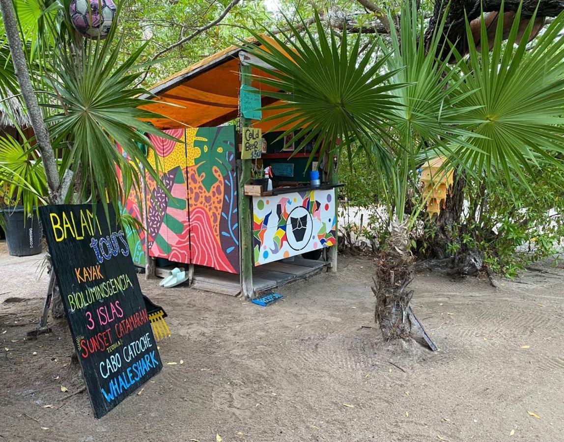 Balam Camping & *
