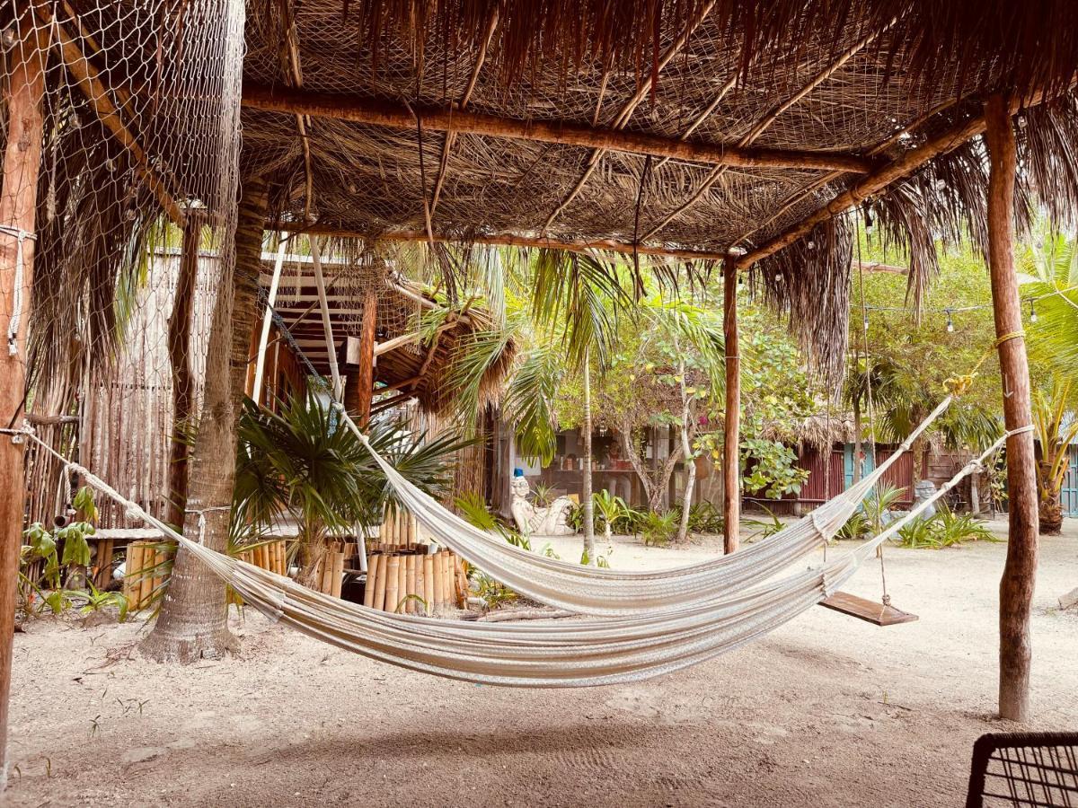 La Aldea Y Isla Holbox