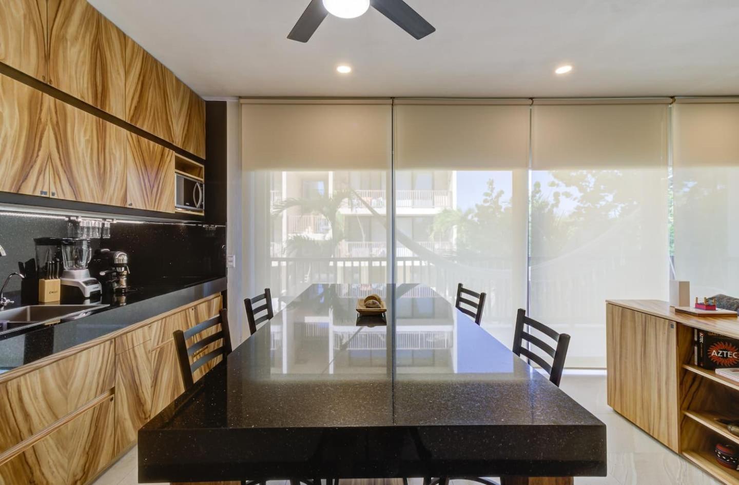Amazing Pool View Loft Steps Away From The -b102
