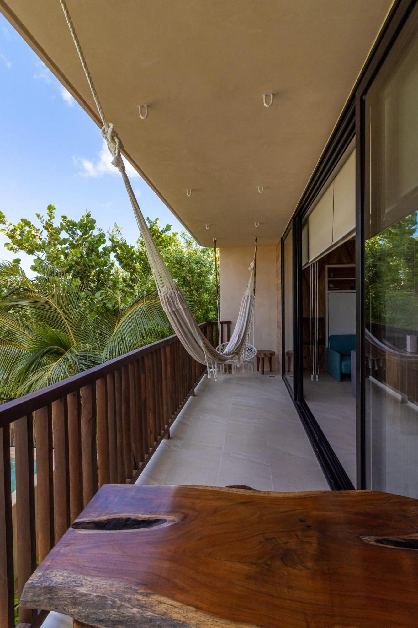 Hotel Amazing Pool View Loft Steps Away From The -b102
