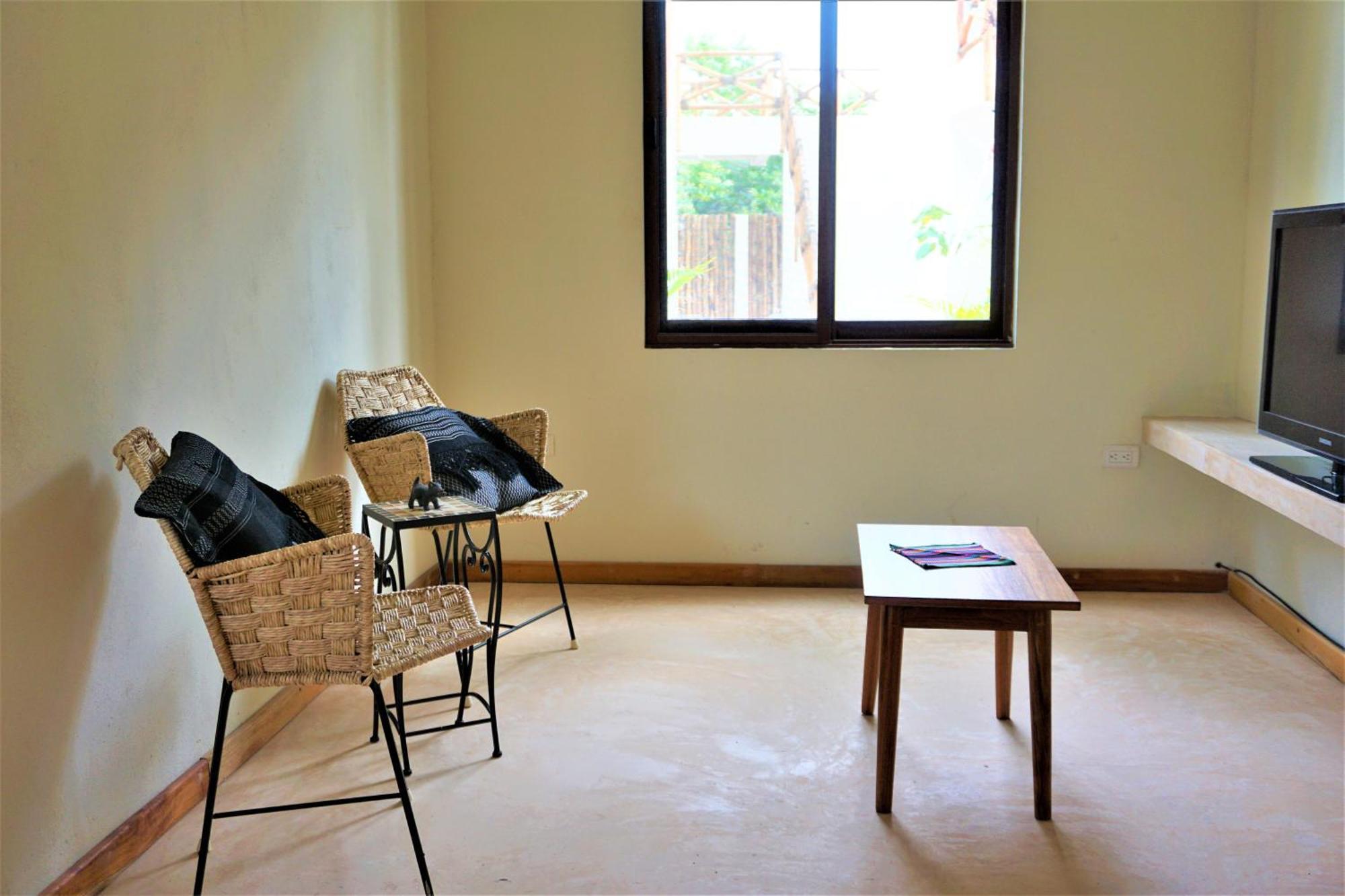 Hotel Boutique La Puerta Azul Beachfront - Adults Only 4*