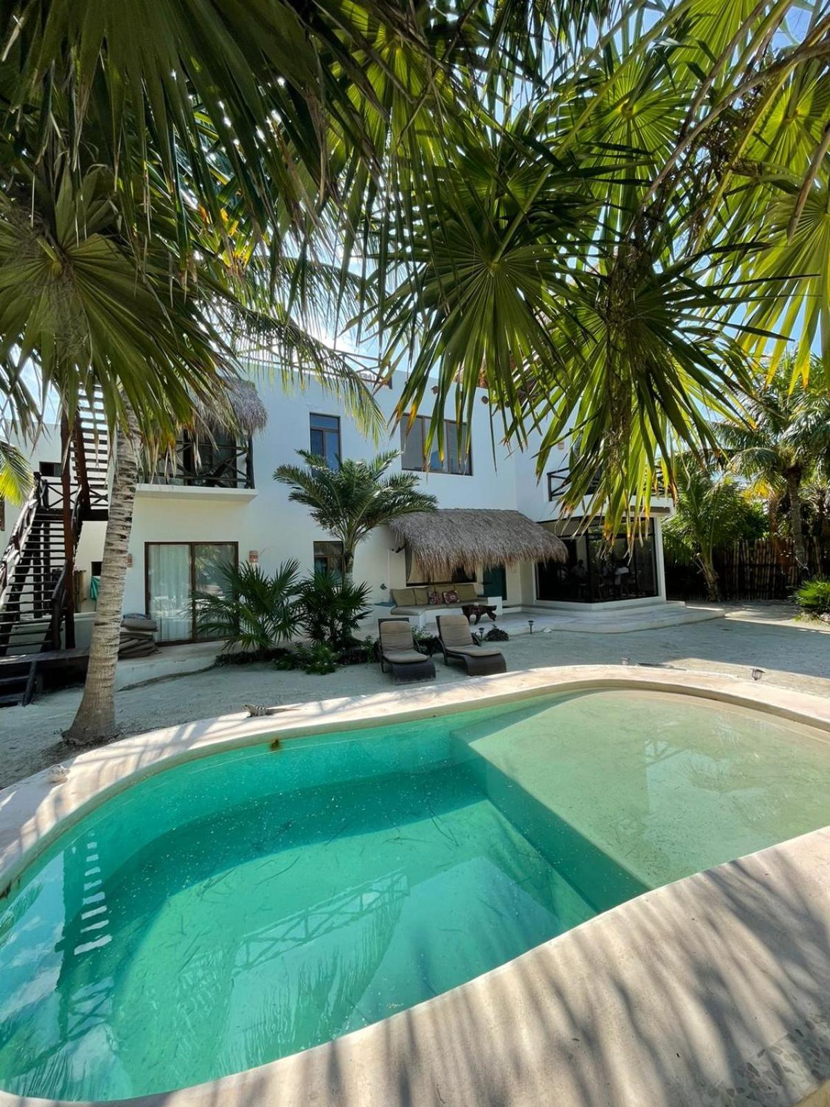 Boutique La Puerta Azul Beachfront - Adults Only Hotel Isla Holbox