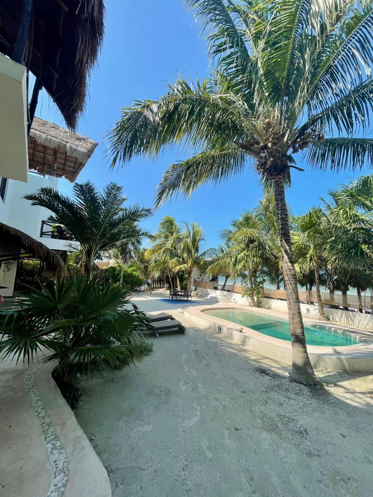 Boutique La Puerta Azul Beachfront - Adults Only 4* Isla Holbox