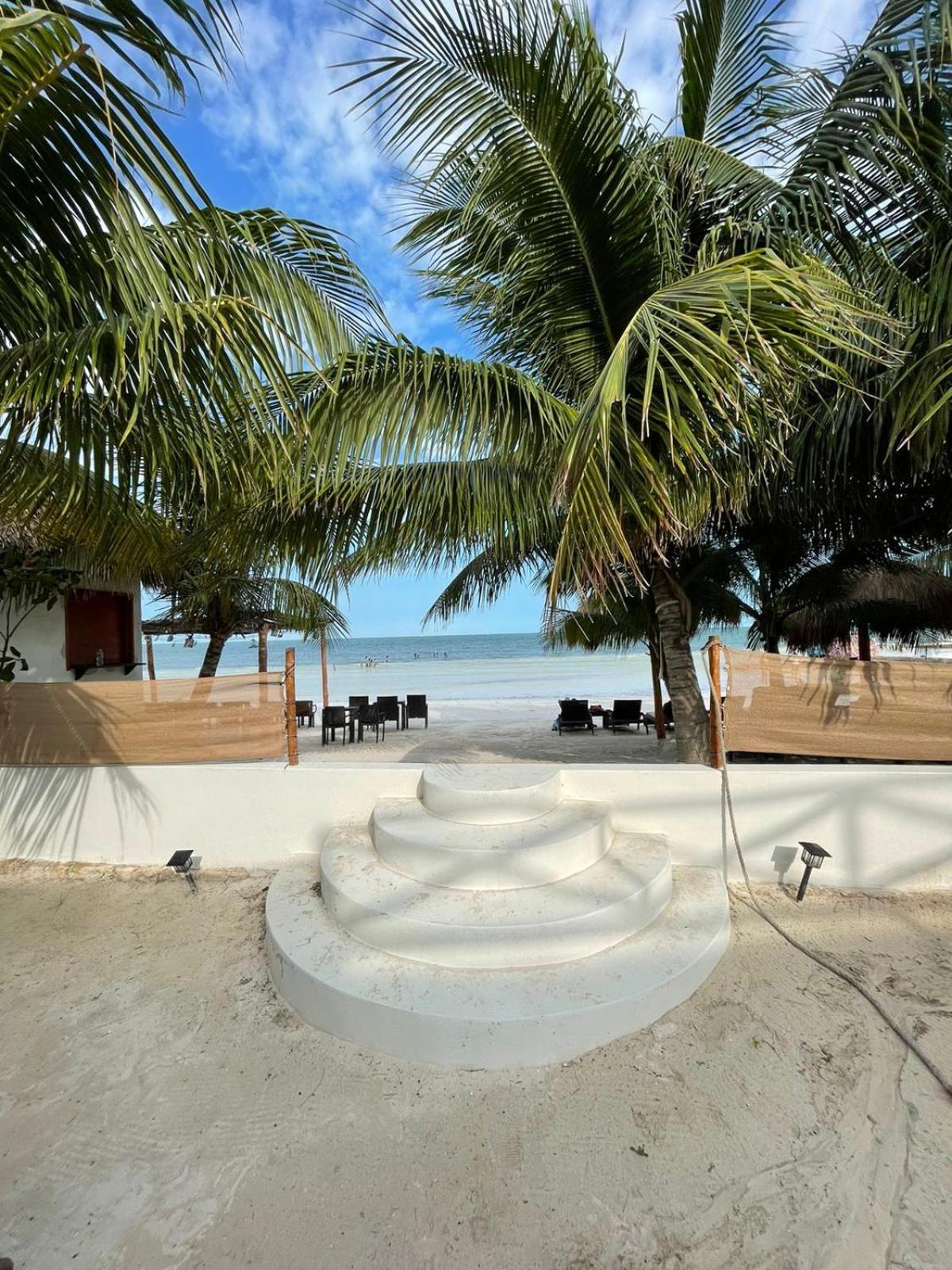 Hotel Boutique La Puerta Azul Beachfront - Adults Only