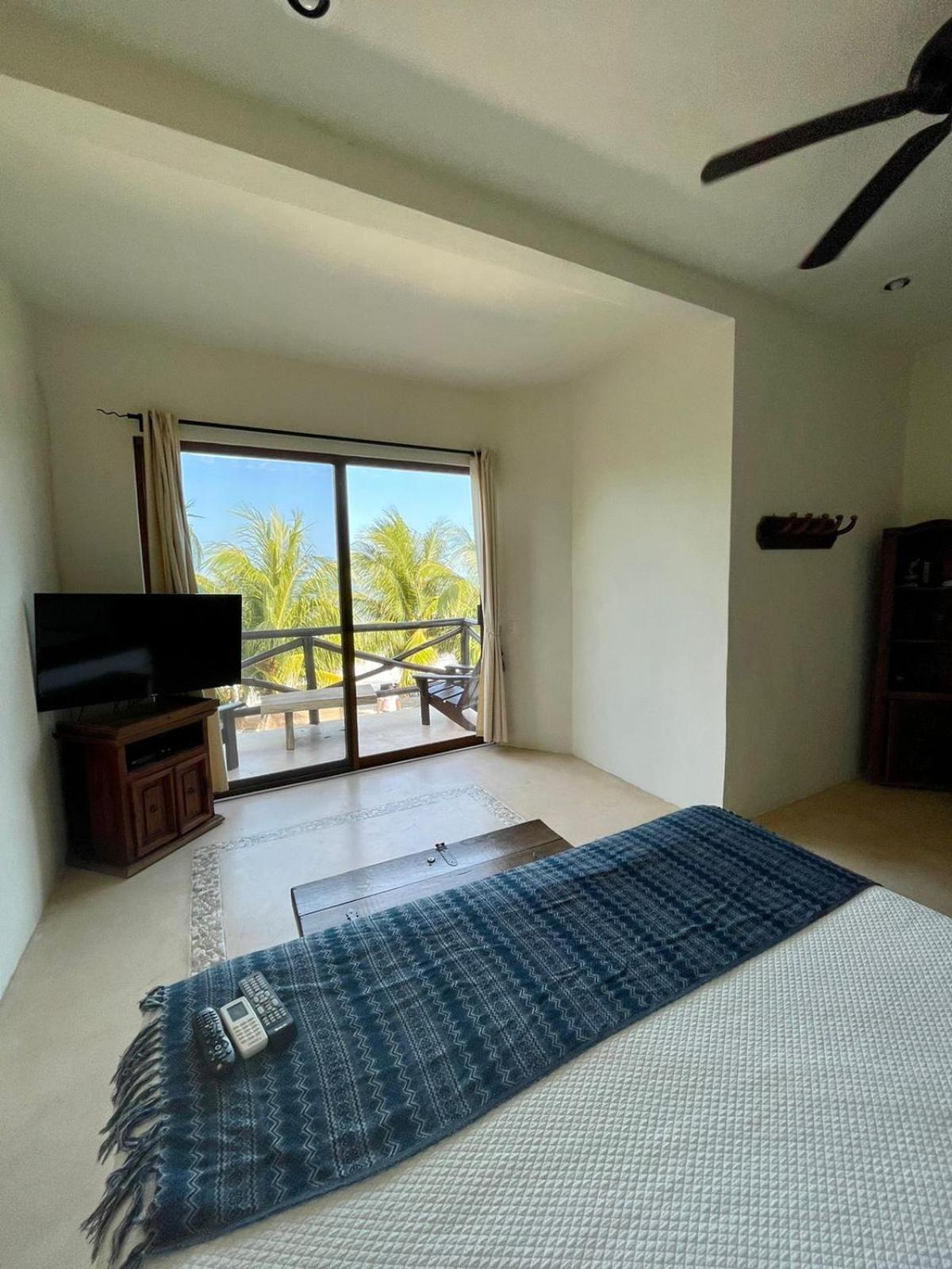 Boutique La Puerta Azul Beachfront - Adults Only