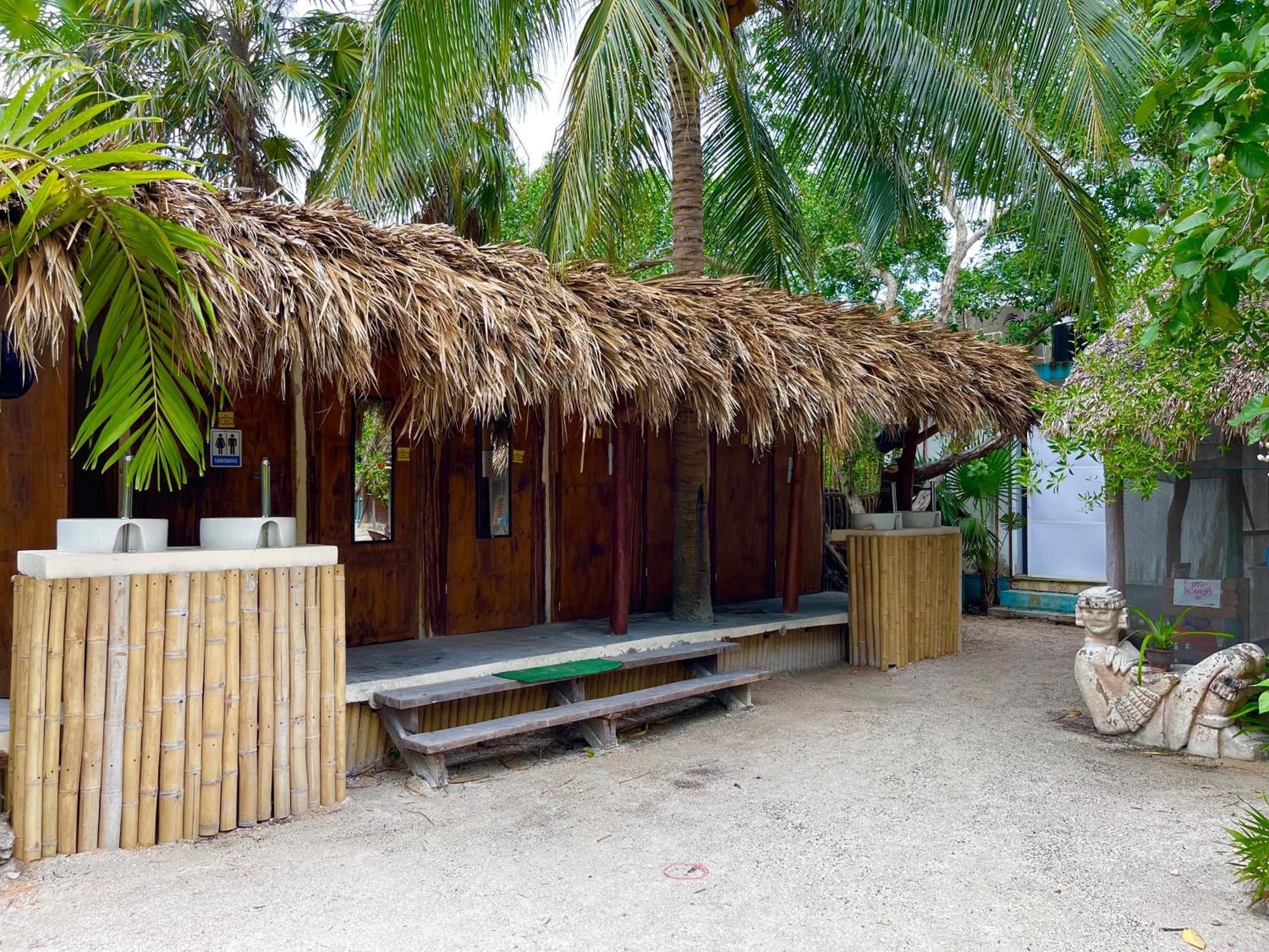La Aldea Y Isla Holbox