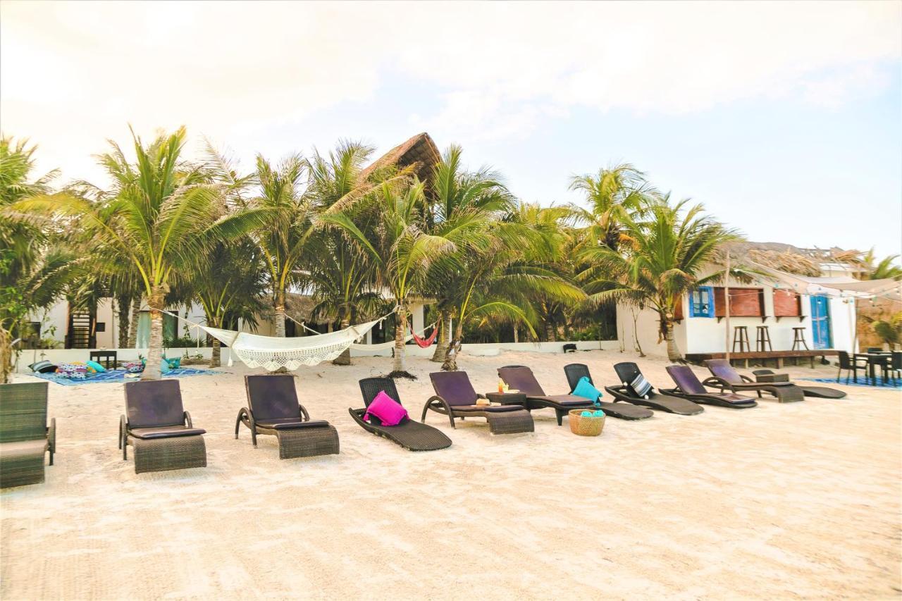 Hotel Boutique La Puerta Azul Beachfront - Adults Only 4*