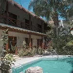 Casa Iguana Holbox - Beachfront Hotel