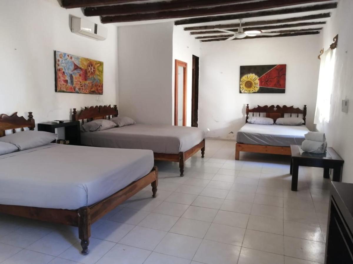 Abuelos Isla Holbox