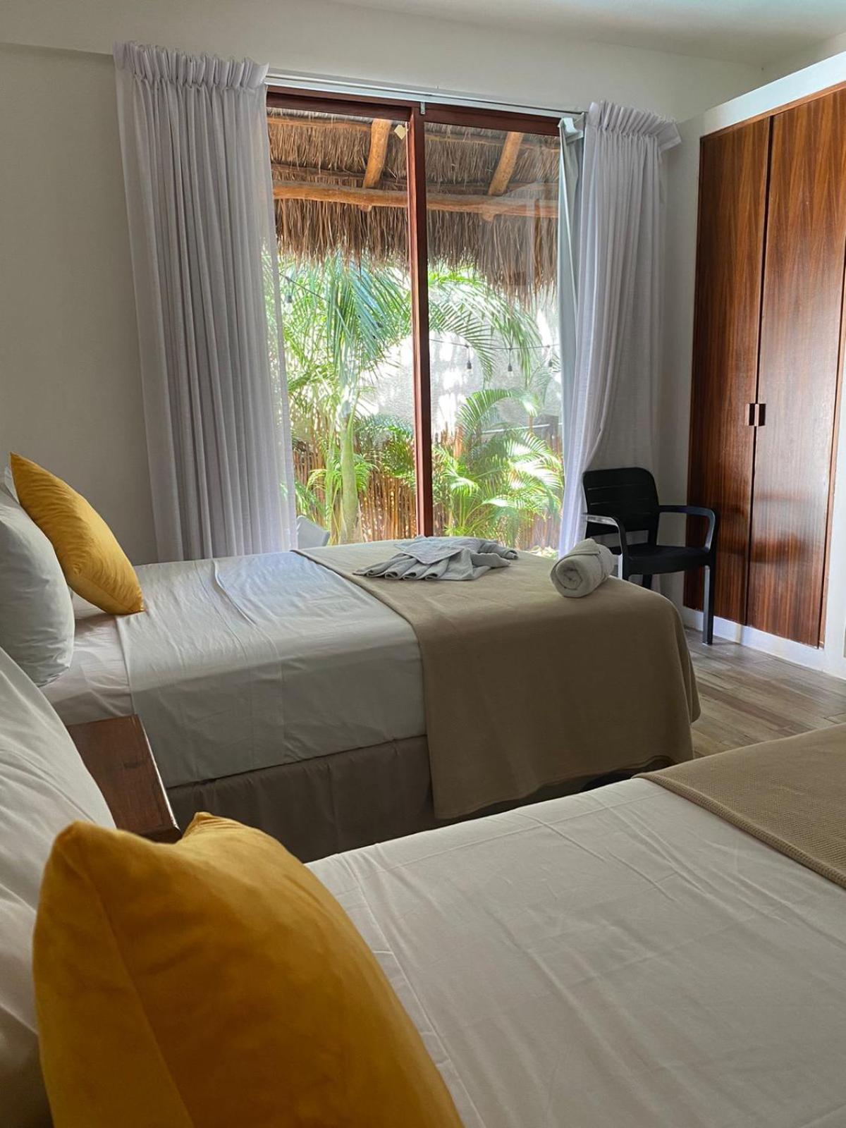Pelecanus Hotel 3*